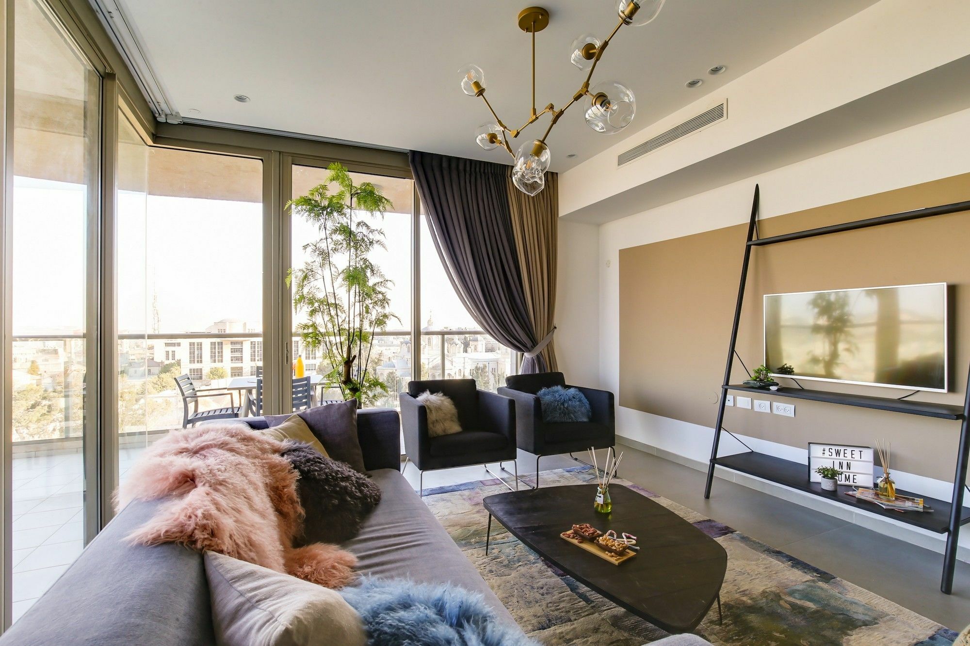 Sweet Inn- Haneviim Court Yerusalem Bagian luar foto